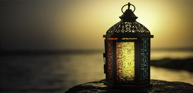 Hukum Puasa di Bulan Muharram - MuadzDotCom - Sahabat Belajar Islam