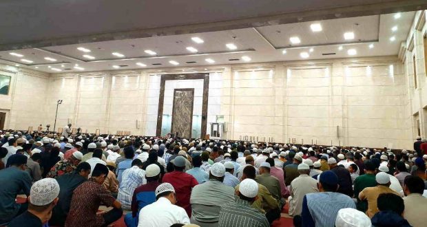Kedudukan Ijazah Sanad Ilmu di Zaman Sekarang - MuadzDotCom - Sahabat Belajar Islam
